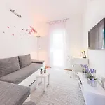 Spacious Retreat With Private Pool, Fitness Centre, And Garden - Three Bedroom Villa *