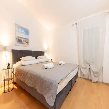 Spacious Retreat With Private Pool, Fitness Centre, And Garden - Three Bedroom Villa